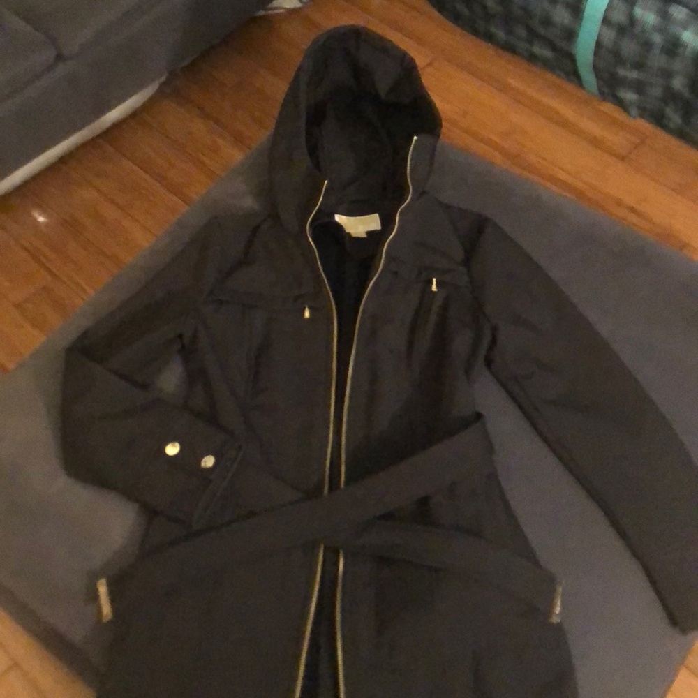 Michael Kors Light shell jacket with hood.